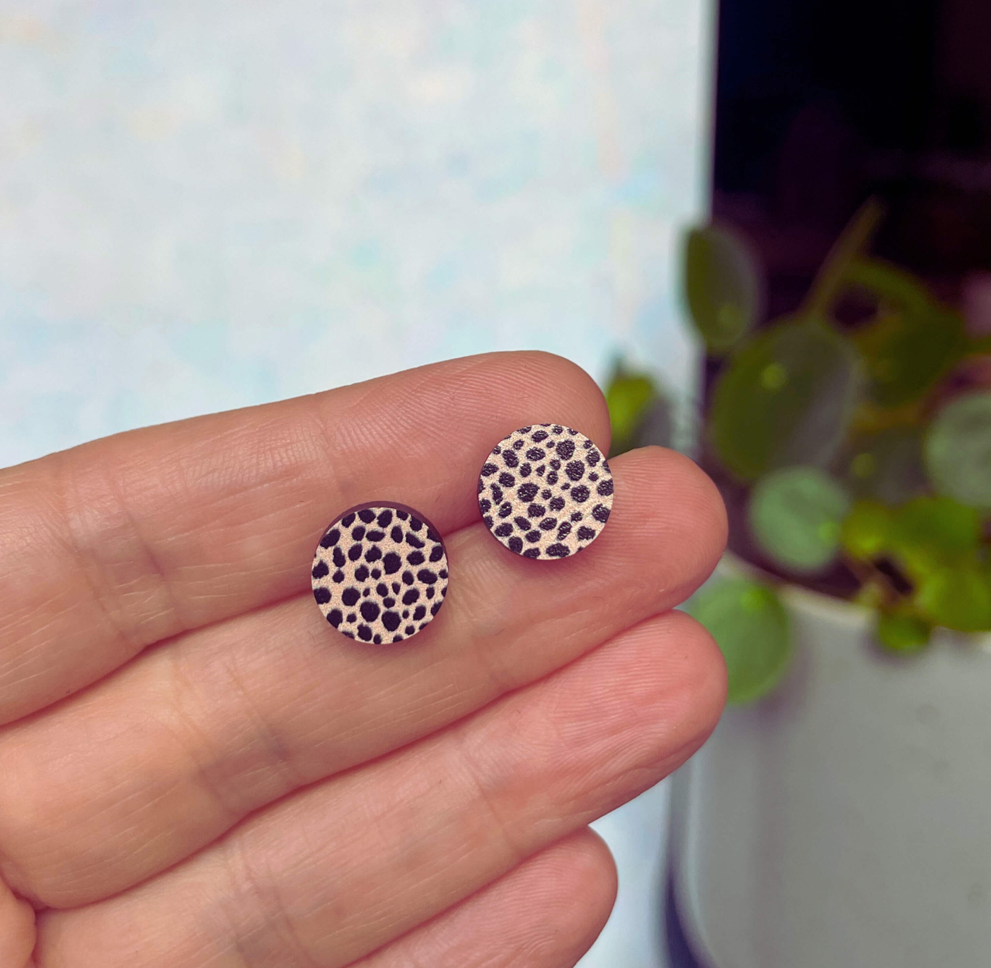 Earrings: Circle Stud Nude Leopard