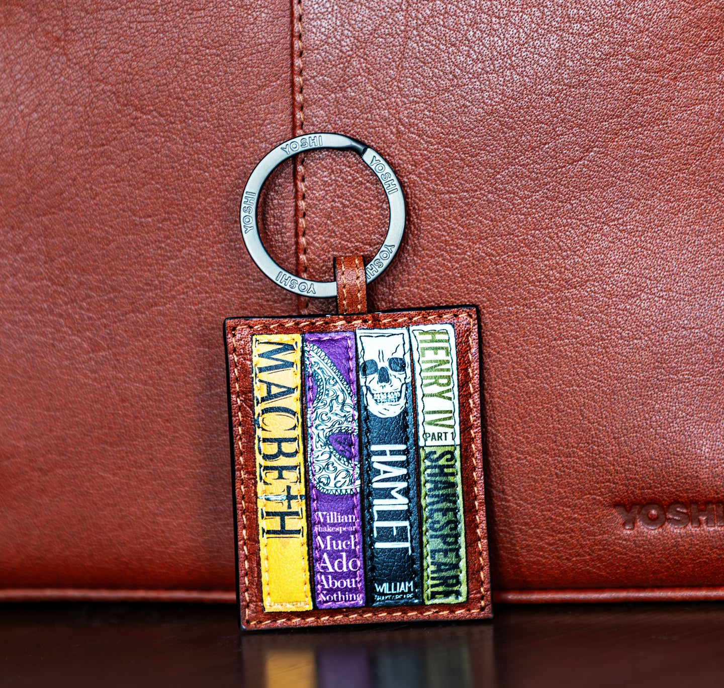 Leather Keyring: Shakespeare Bookworm