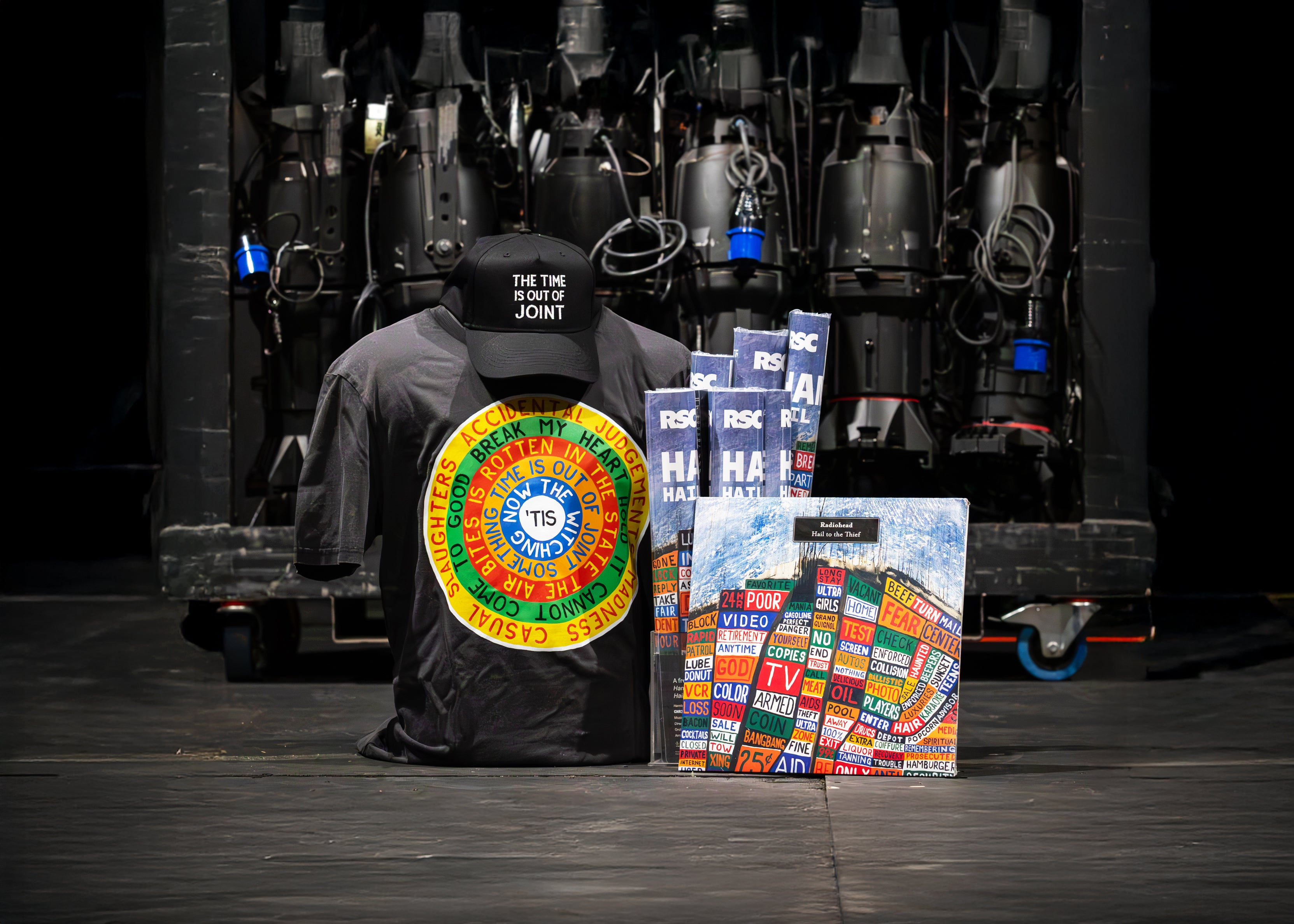 Rsc Collection Hamlet Hail To The Thief – The RSC shop