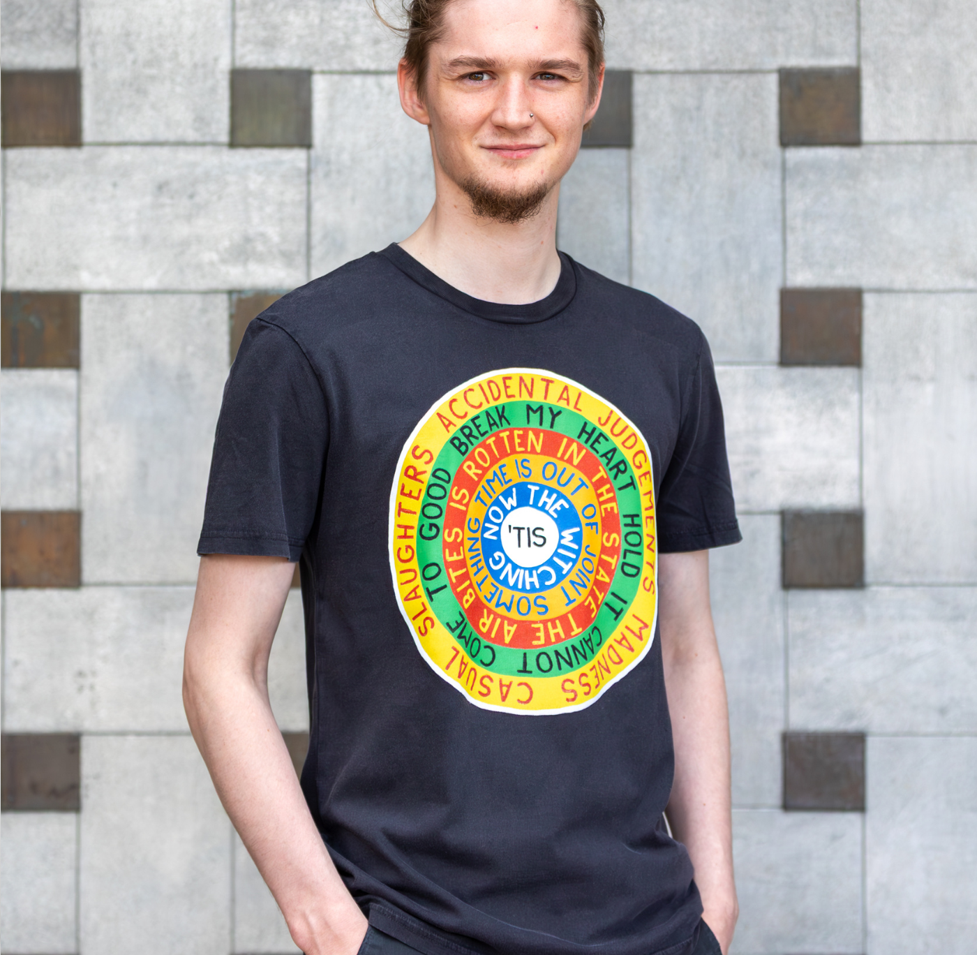 Adult T Shirt: Hamlet Hail To The Thief Circle