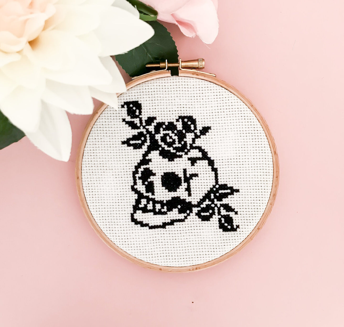 Cross Stitch Kit: Skull & Roses