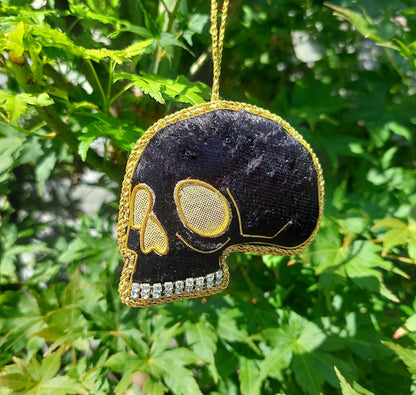 Decoration: Black Skull