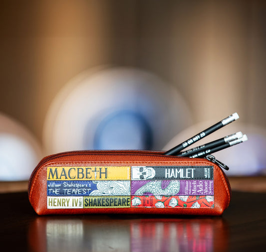 Leather Pencil Case: Shakespeare Bookworm