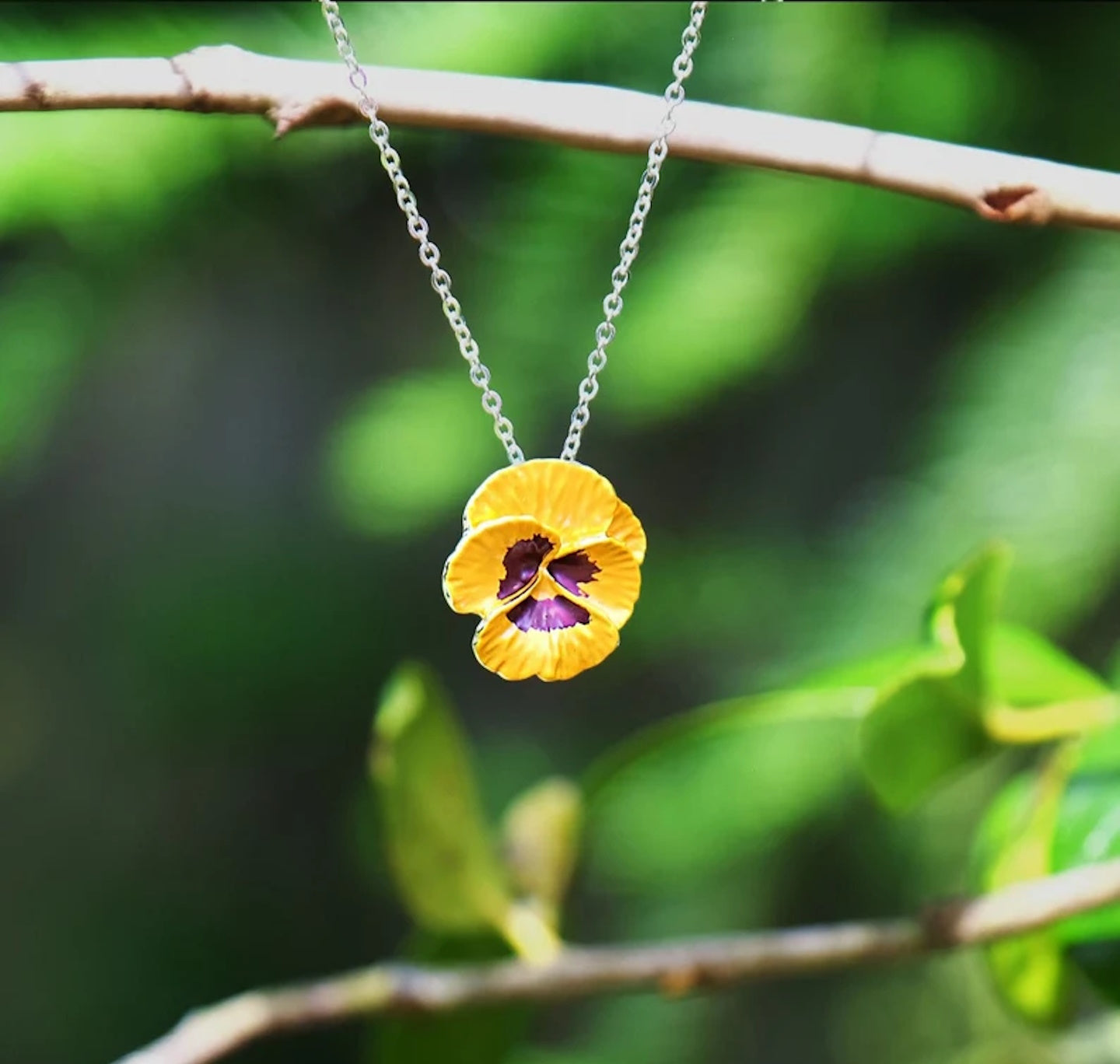 Necklace: Yellow Pansy